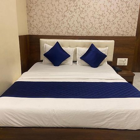 Hotel Ashyana - Near To Grant Road Station Βομβάη Εξωτερικό φωτογραφία