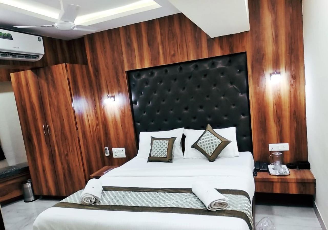 Hotel Ashyana - Near To Grant Road Station Βομβάη Εξωτερικό φωτογραφία