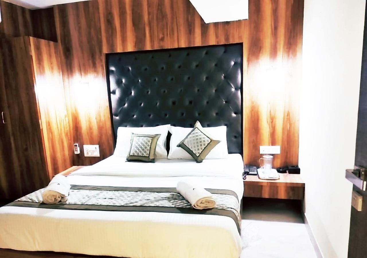 Hotel Ashyana - Near To Grant Road Station Βομβάη Εξωτερικό φωτογραφία