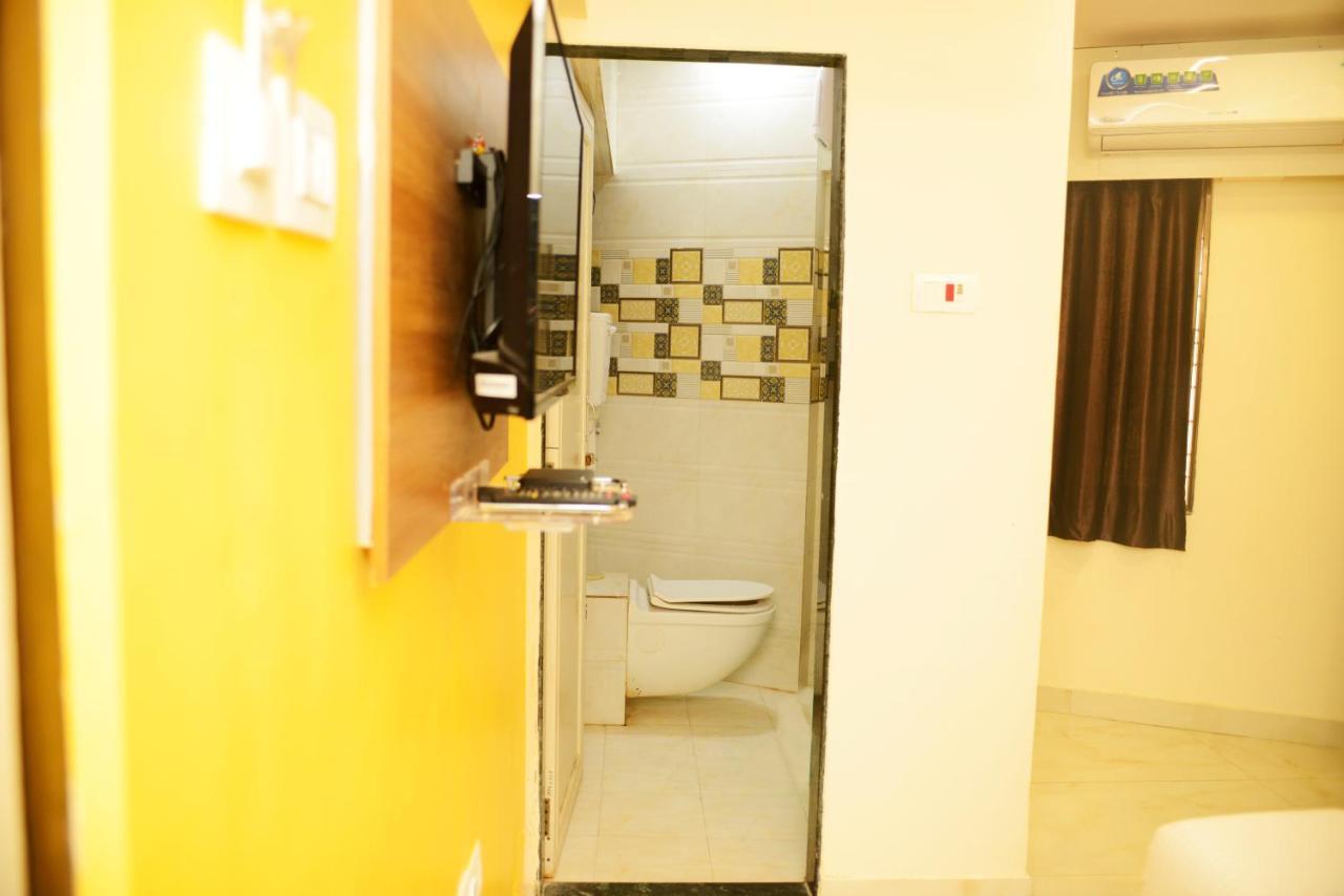 Hotel Ashyana - Near To Grant Road Station Βομβάη Εξωτερικό φωτογραφία