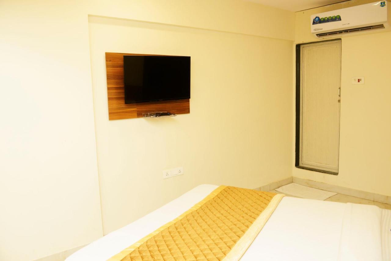 Hotel Ashyana - Near To Grant Road Station Βομβάη Εξωτερικό φωτογραφία