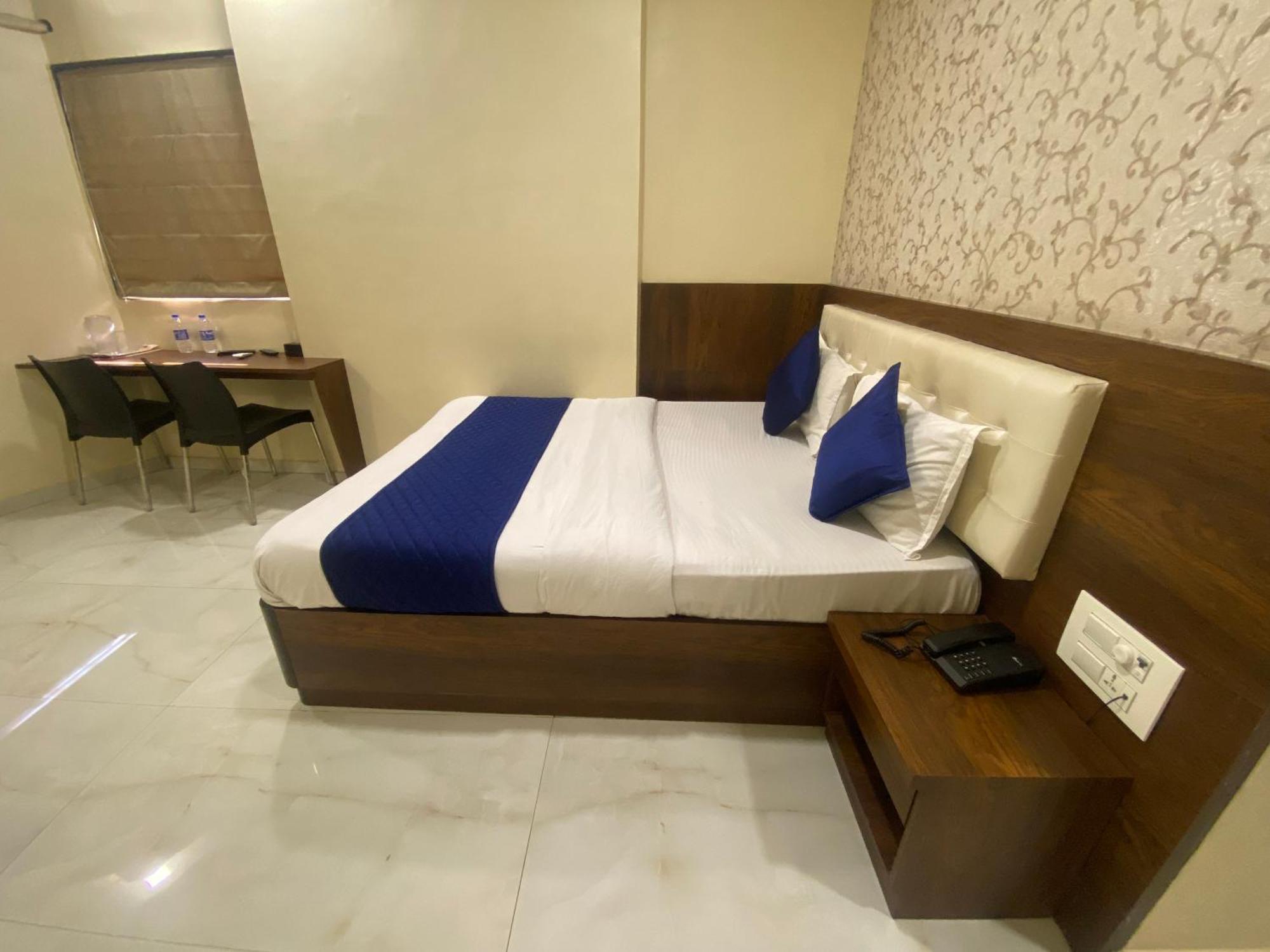 Hotel Ashyana - Near To Grant Road Station Βομβάη Εξωτερικό φωτογραφία